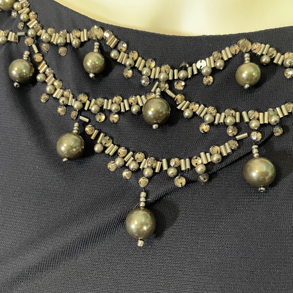 Adrianna Papell illusion accordion pleat beaded navy long gown, 4 - Picture 3 of 8